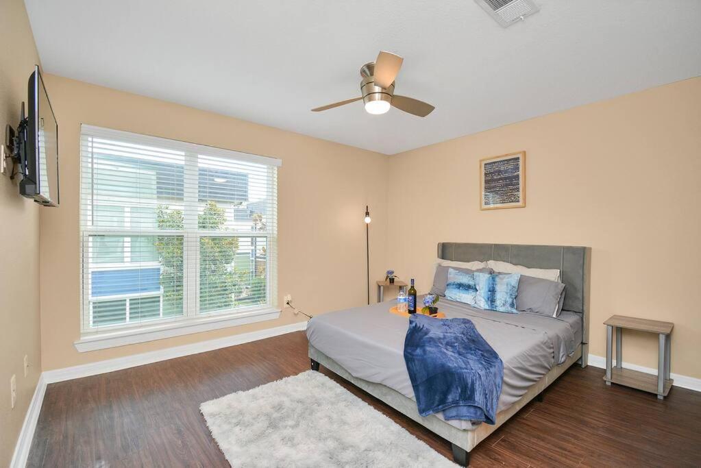 Apartment Luxury 2br 2b Wi-fi ,parking & Style Pool